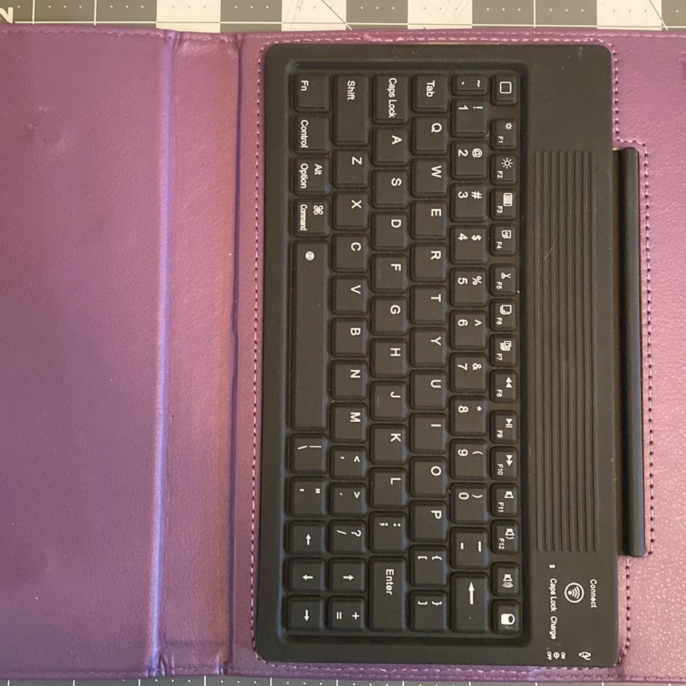 iPad Case with Bluetooth Keyboard